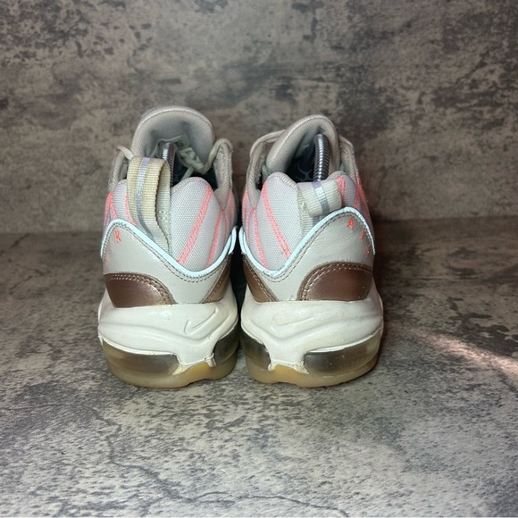 Nike Air Max 98 Sneakers CI9907-100 Womens sz 8 pink - Picture 4 of 6
